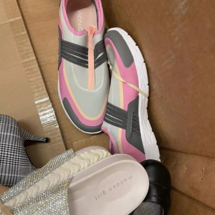 Sports Shoes Pallet