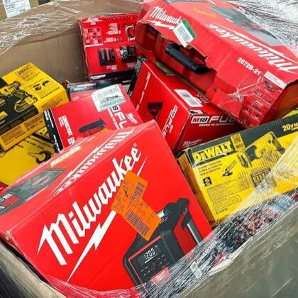 Mixed Milwaukee and DeWalt Tools